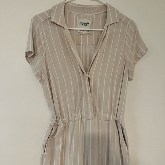 Abercrombie & Fitch Linen Jumpsuit - Picture 2 of 10